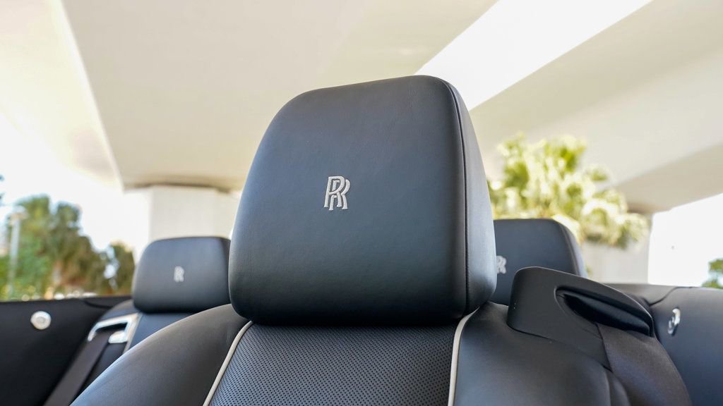 Used 2016 Rolls-Royce Dawn image 51