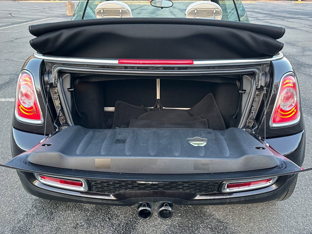 Used 2015 MINI Cooper S image 12