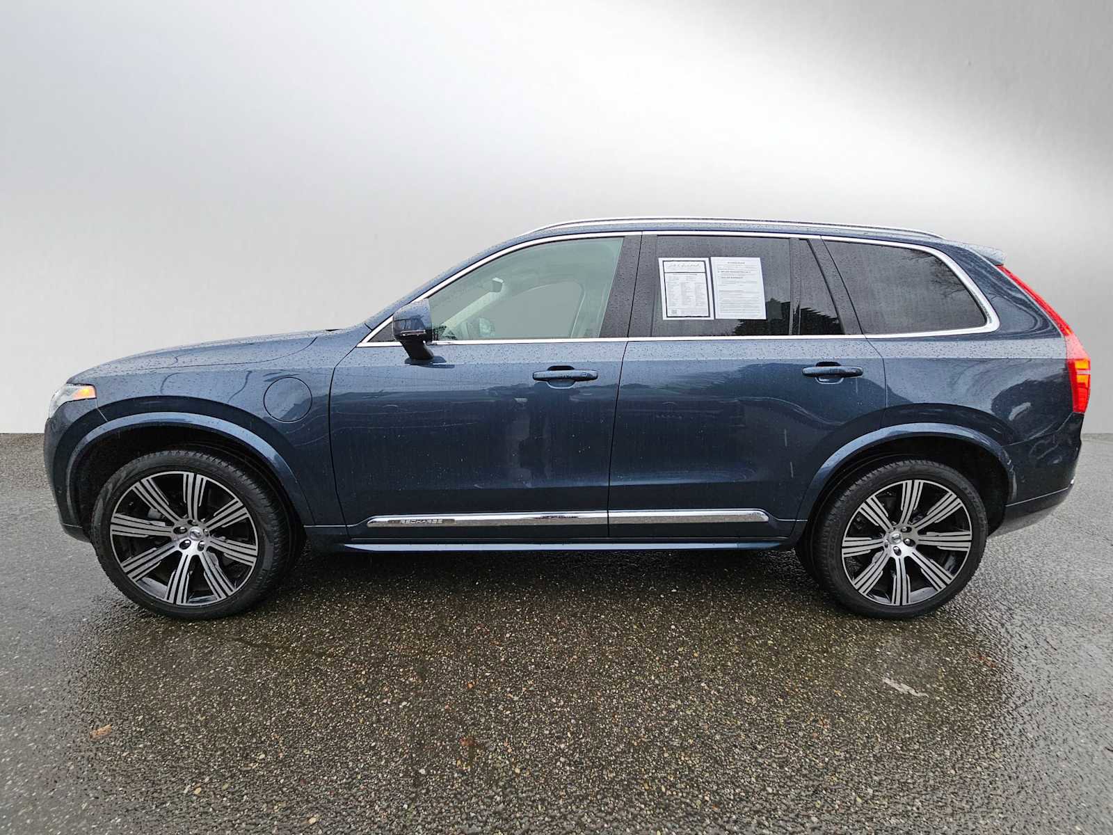 Certified 2023 Volvo XC90 T8 Plus image 6