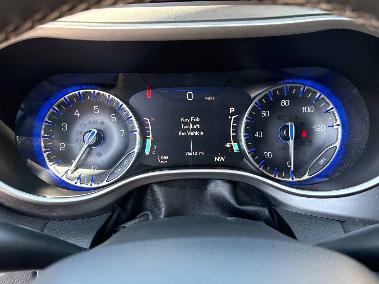 Used 2023 Chrysler Pacifica Touring-L FWD image 26