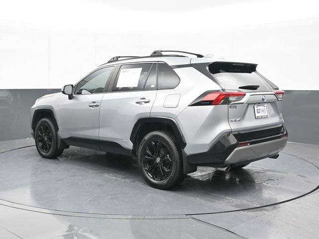 Used 2024 Toyota RAV4 SE AWD/4WD image 9