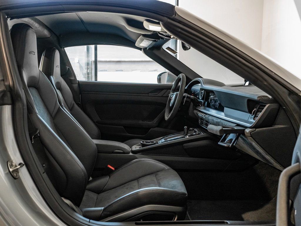 Certified 2024 Porsche 911 Targa 4 GTS image 22