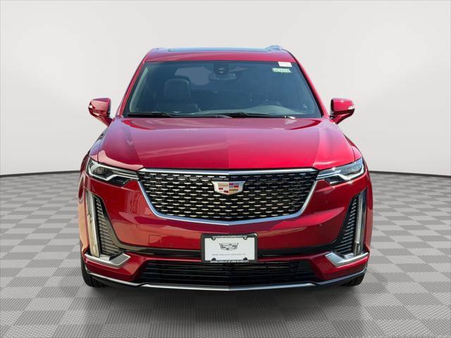 Used 2025 Cadillac XT6 Luxury AWD/4WD image 2