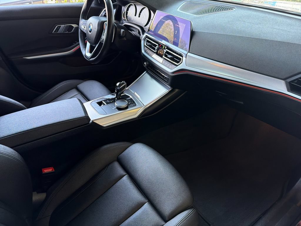 Used 2020 BMW 330i Sedan w/ Driving Assistance Package RWD image 15