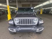 Used 2025 Jeep Wrangler Unlimited Sahara AWD/4WD image 2