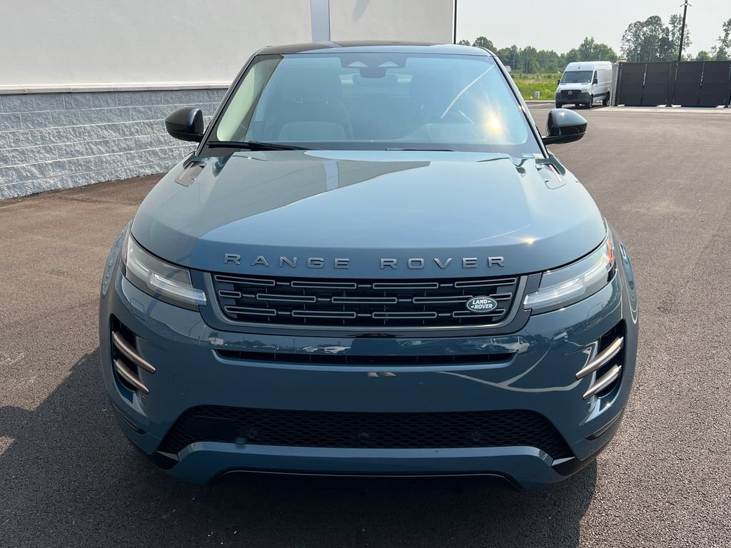 Used 2024 Land Rover Range Rover Evoque Dynamic SE AWD/4WD image 3