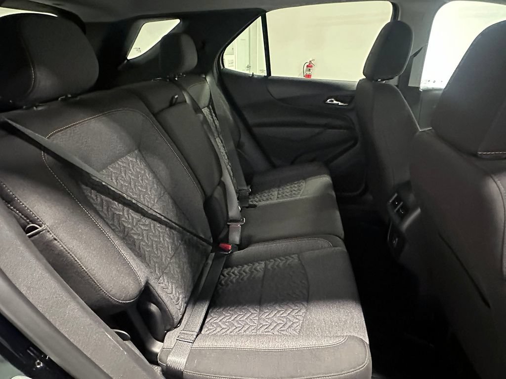 Used 2023 Chevrolet Equinox LT AWD/4WD image 24