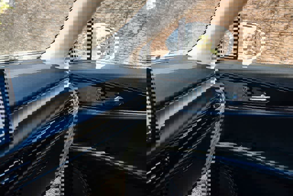 Used 2021 Lincoln Nautilus FWD w/ Equipment Group 101A image 15