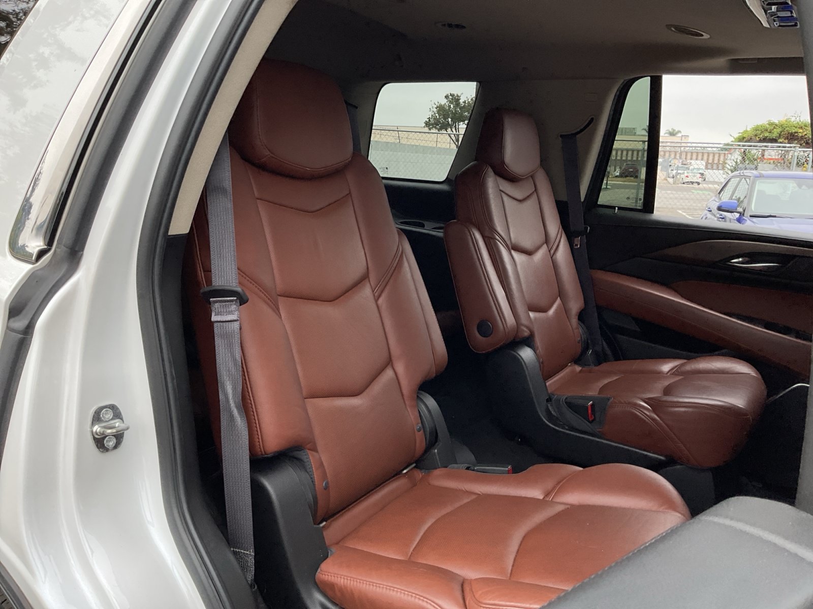 Used 2017 Cadillac Escalade Premium Luxury RWD image 20