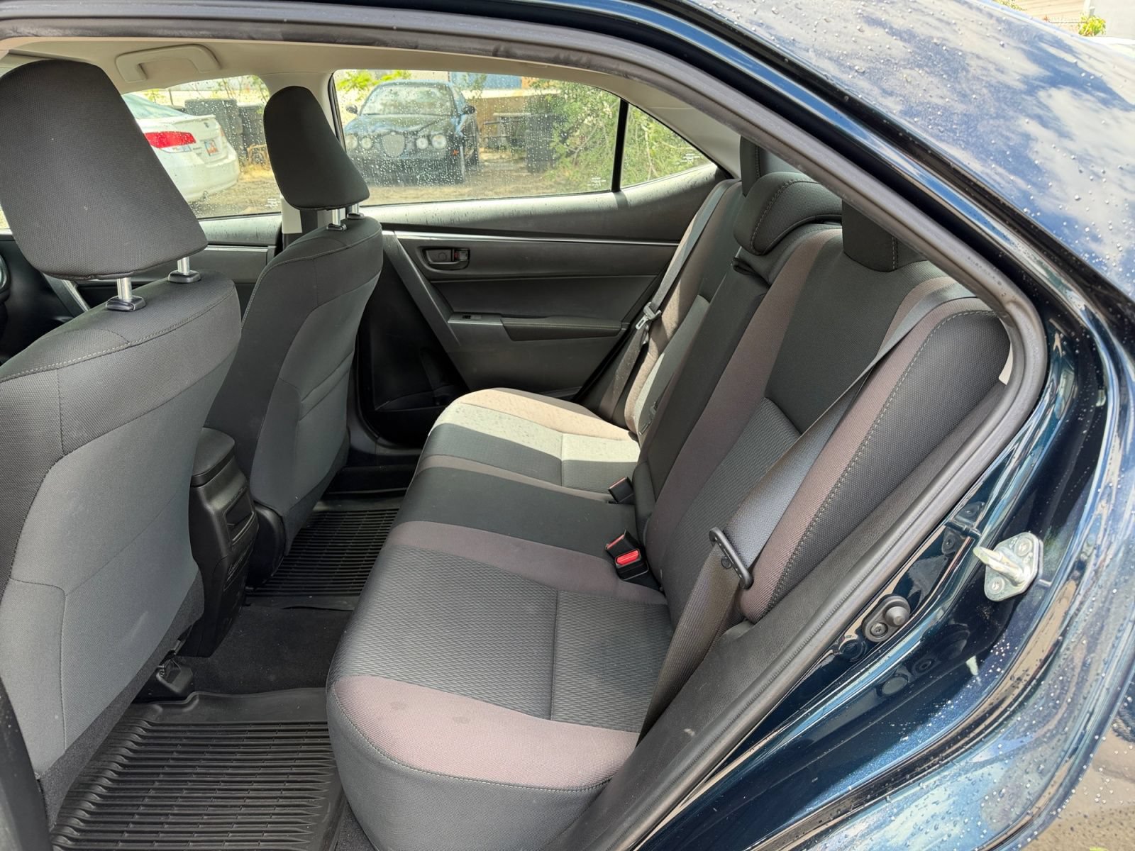 Used 2019 Toyota Corolla LE FWD image 23