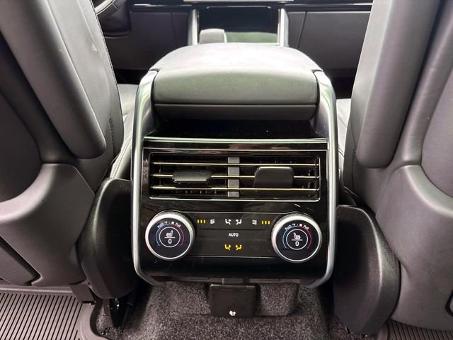 Used 2024 Land Rover Range Rover SE AWD/4WD image 5