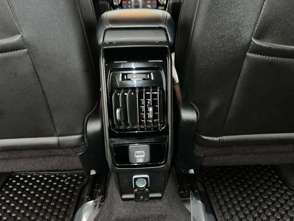 Used 2024 Jeep Compass Trailhawk AWD/4WD image 23