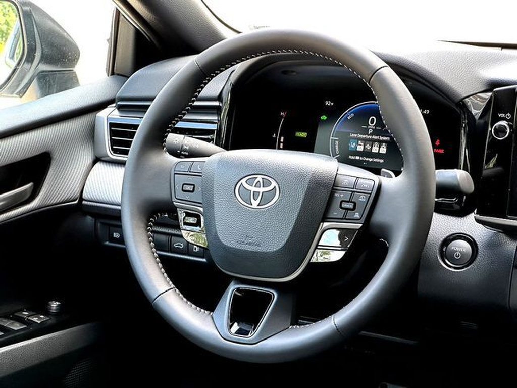 New 2026 Toyota Camry SE w/ Multimedia Upgrade Package FWD image 23