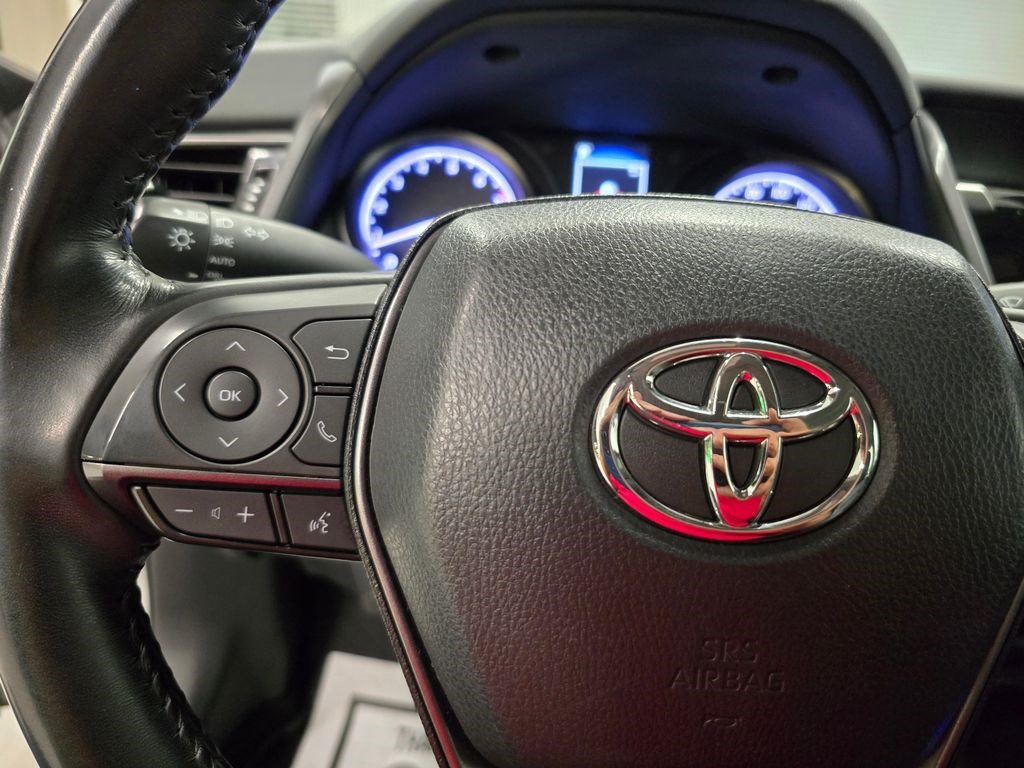 Used 2023 Toyota Camry SE FWD image 18