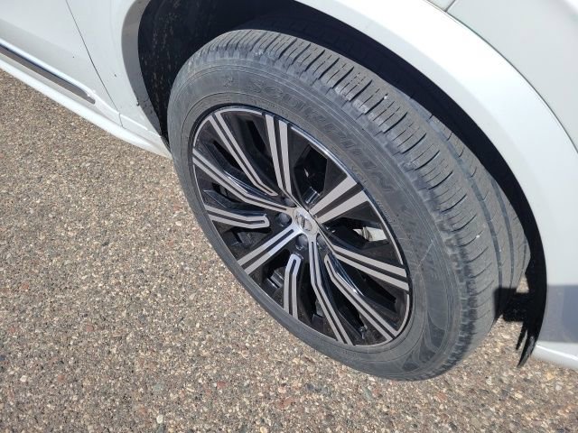 Used 2022 Volvo XC90 T6 Inscription w/ Advanced Package image 28