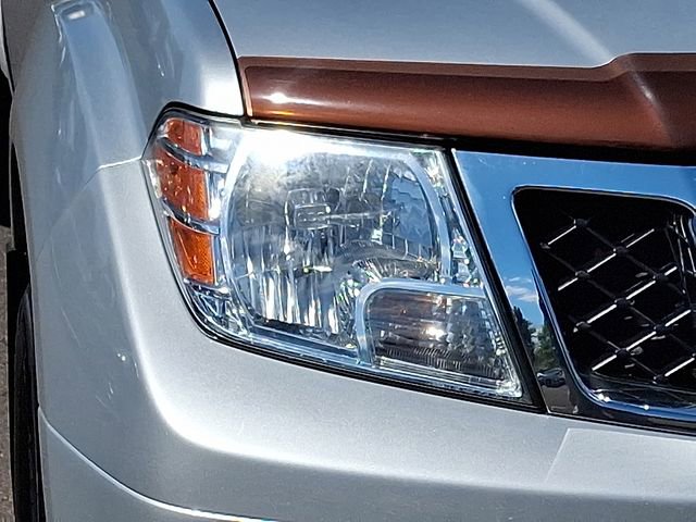 Used 2016 Nissan Frontier SV AWD/4WD image 10