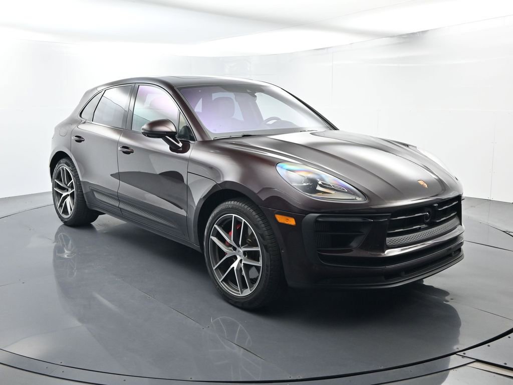 Certified 2026 Porsche Macan S AWD/4WD image 17