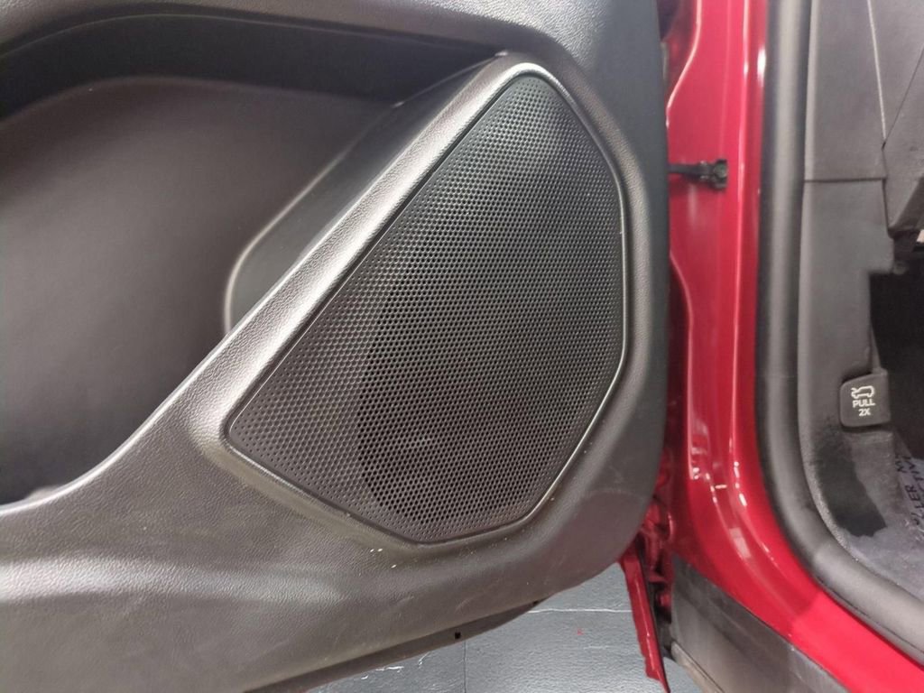 Used 2023 Ford Explorer XLT w/ Equipment Group 202A image 16