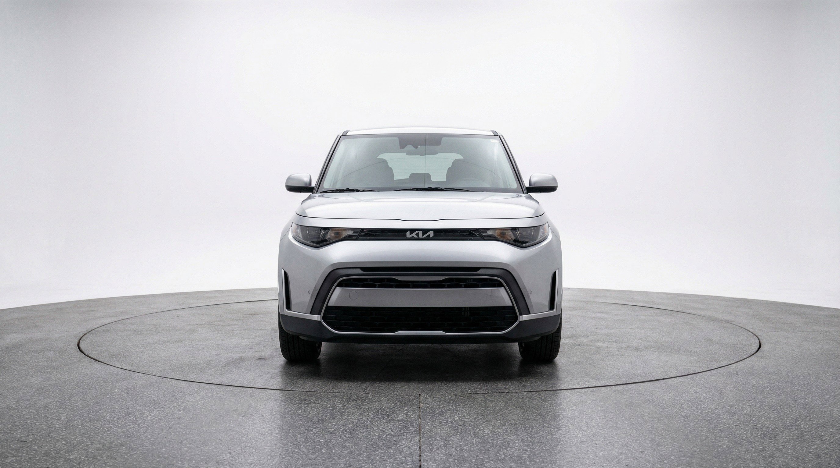 Used 2025 Kia Soul LX w/ LX Technology Package image 2