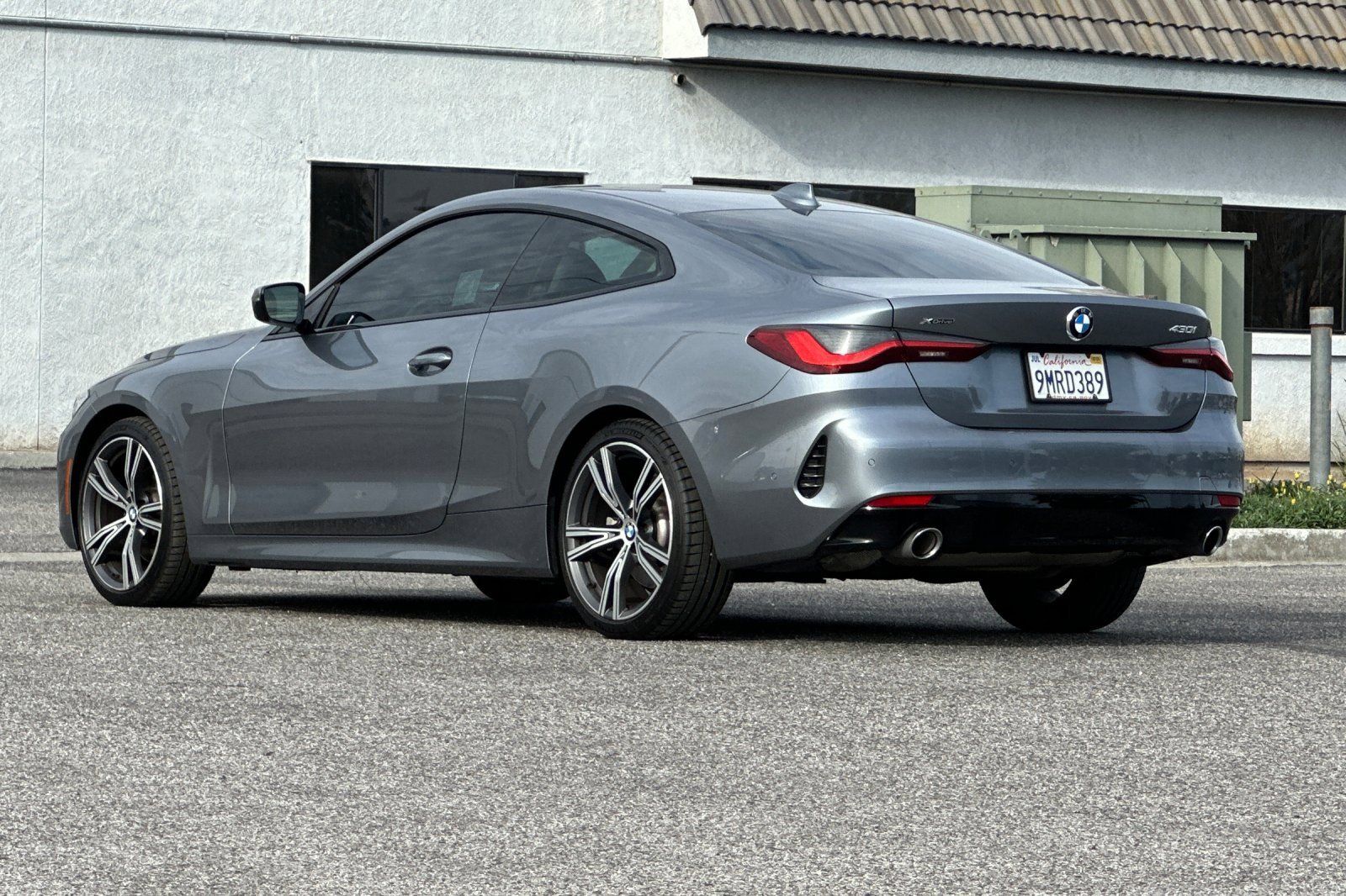 Used 2021 BMW 430i xDrive Coupe w/ Premium Package image 6