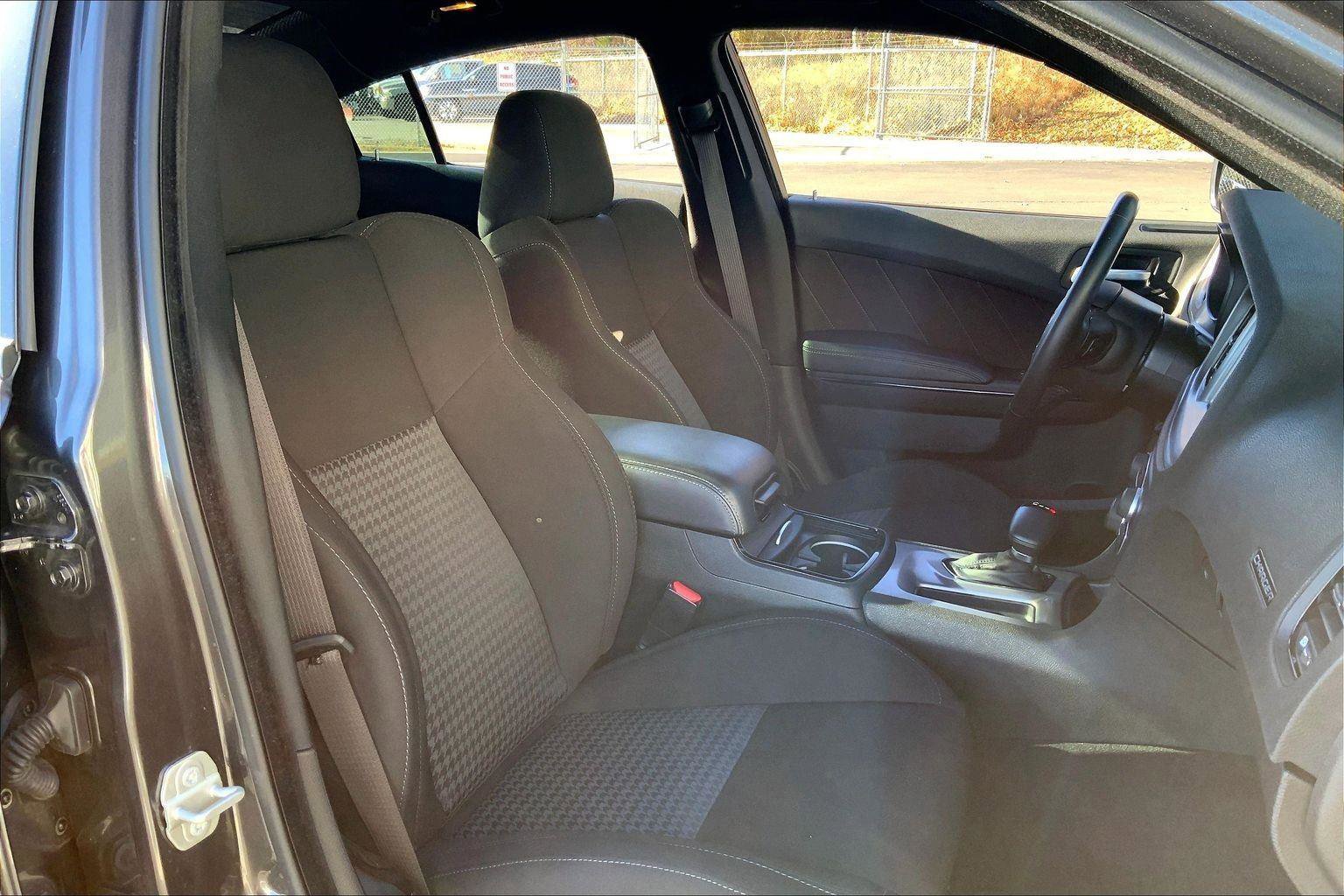 Used 2023 Dodge Charger GT w/ Blacktop Package image 7