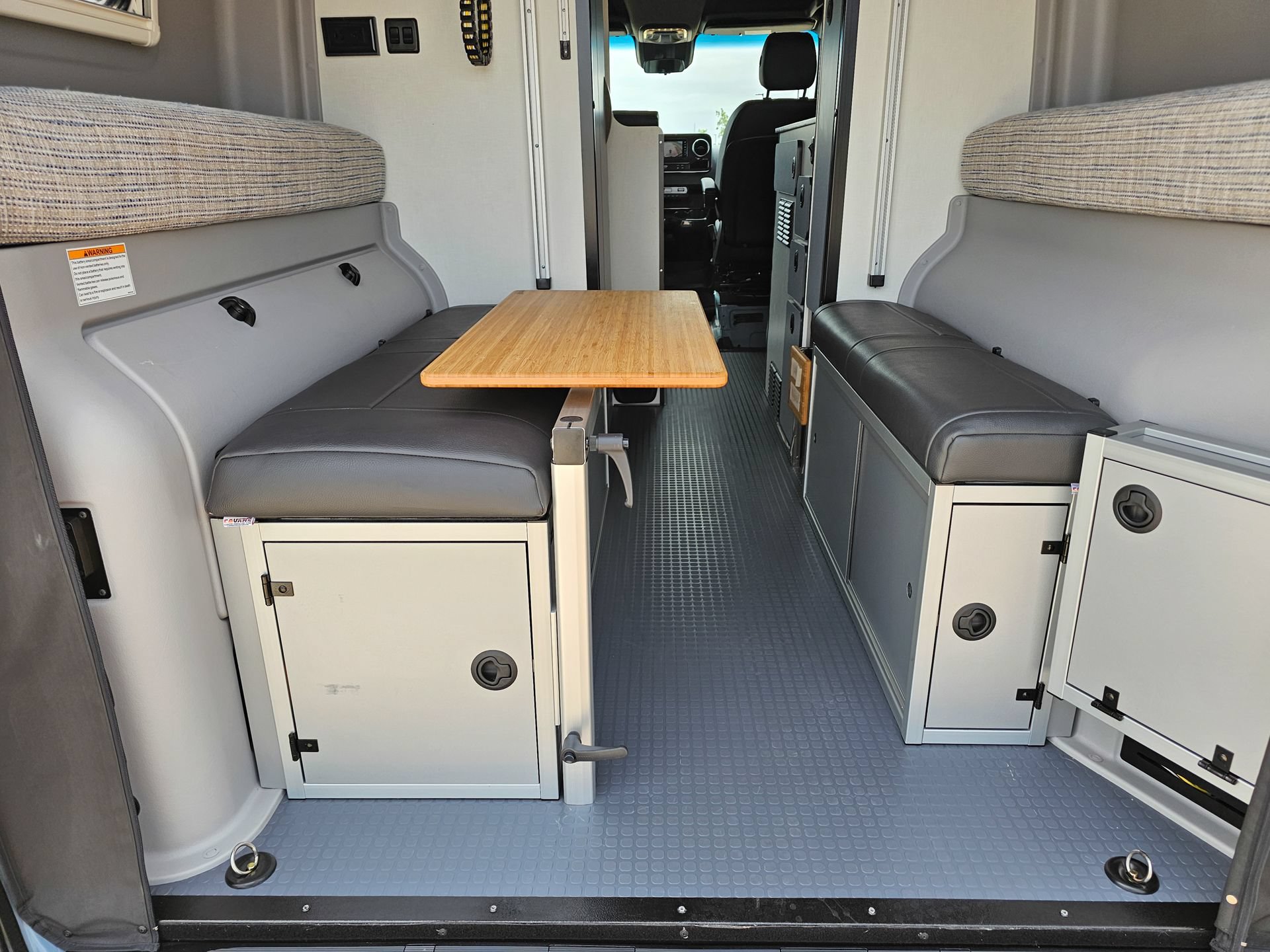 Used 2022 Mercedes-Benz Sprinter 2500 image 31