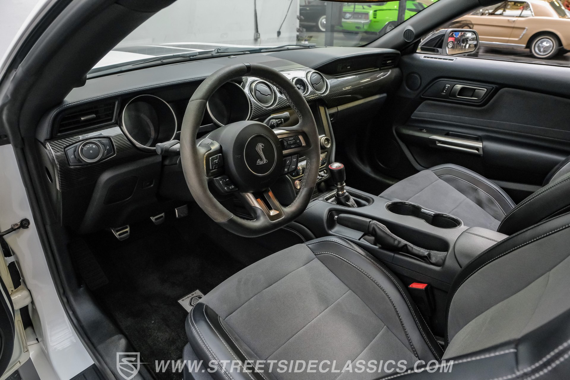 Used 2019 Ford Mustang Shelby GT350 w/ Technology Package RWD image 4