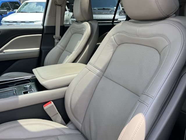 Used 2023 Lincoln Aviator Reserve w/ Equipment Group 201A AWD/4WD image 33