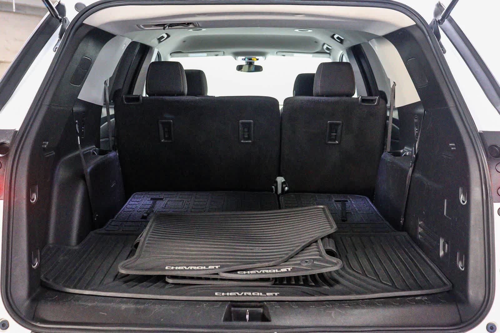 Used 2020 Chevrolet Traverse LS FWD image 27