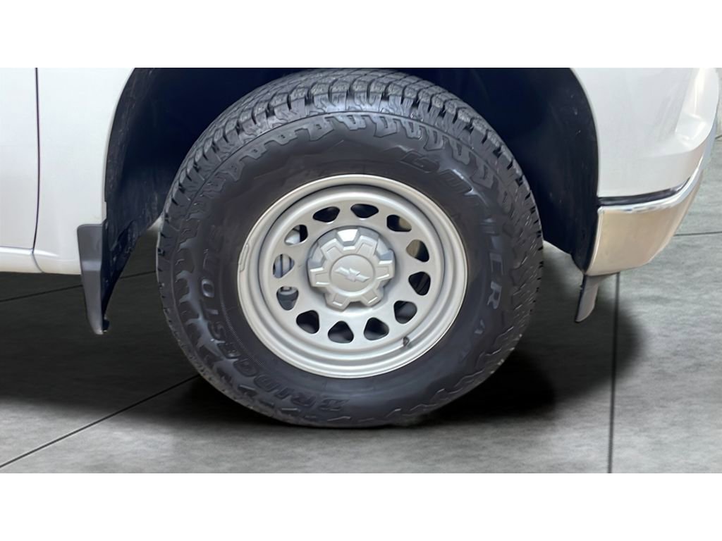 Used 2025 Chevrolet Silverado 1500 W/T w/ Work Truck Package image 9