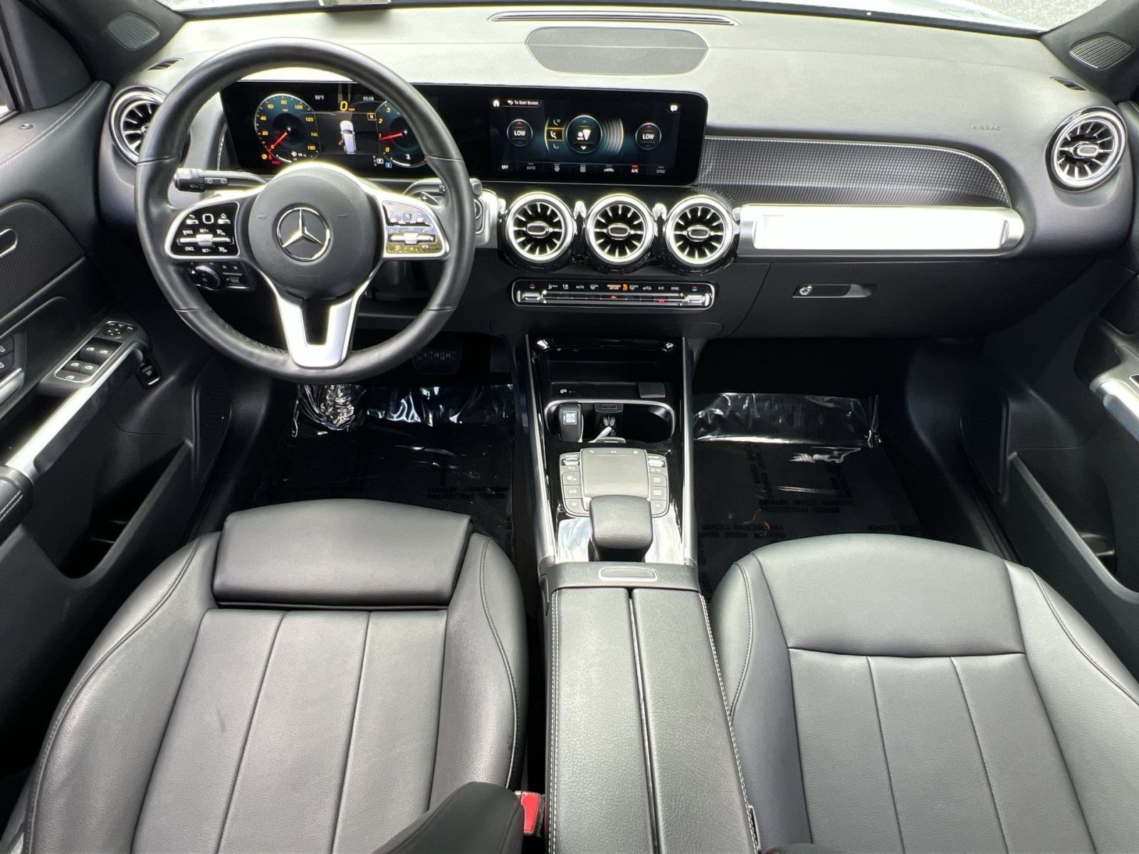 Used 2022 Mercedes-Benz GLB 250 4MATIC image 28