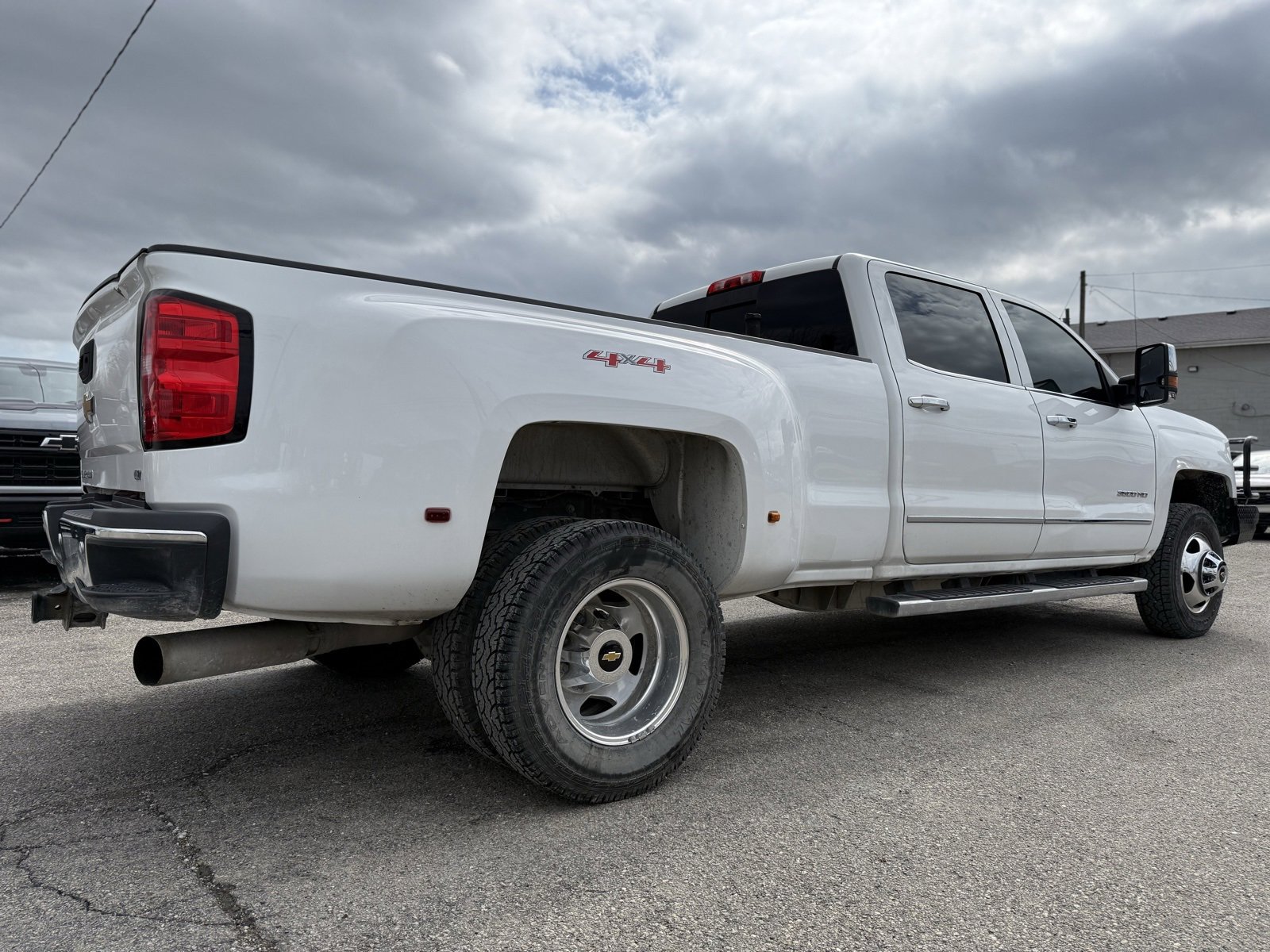 Used 2015 Chevrolet Silverado 3500 LTZ w/ Duramax Plus Package image 8