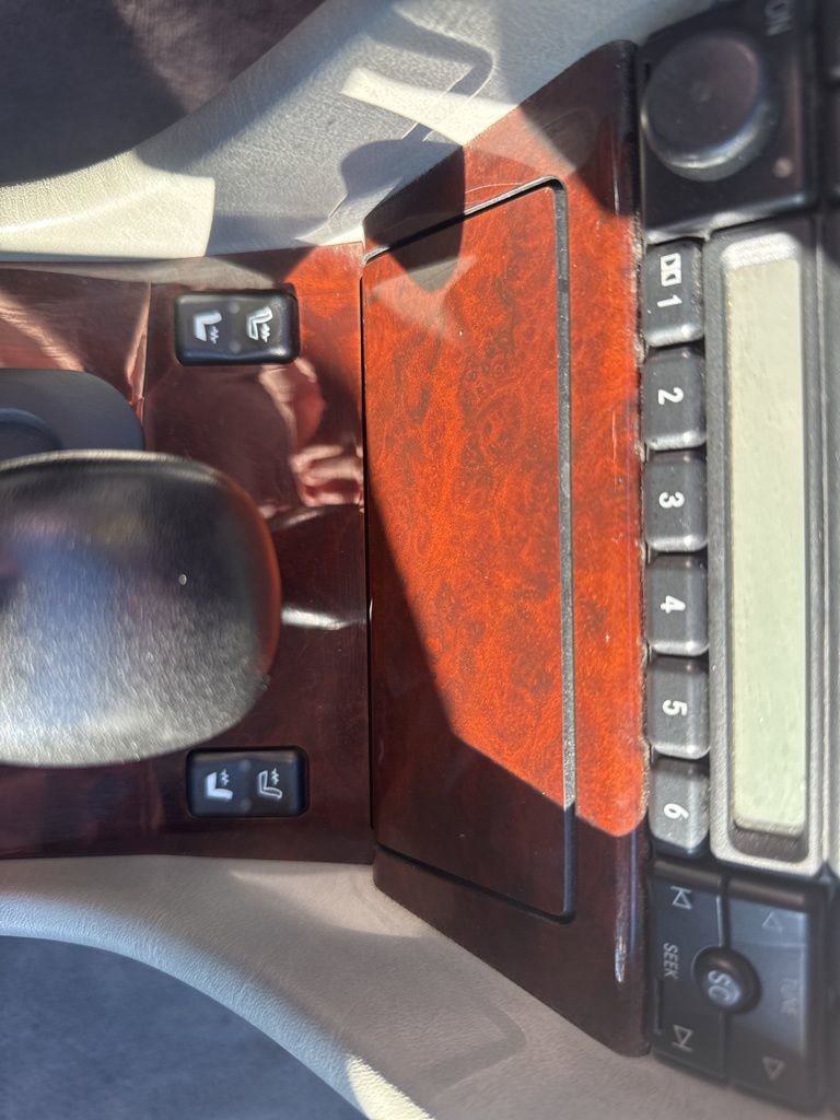 Used 1995 Mercedes-Benz E 320 Convertible image 34