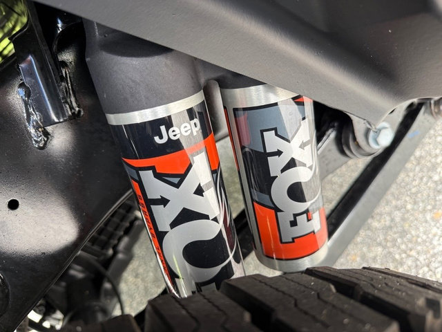 New 2025 Jeep Gladiator Mojave image 11