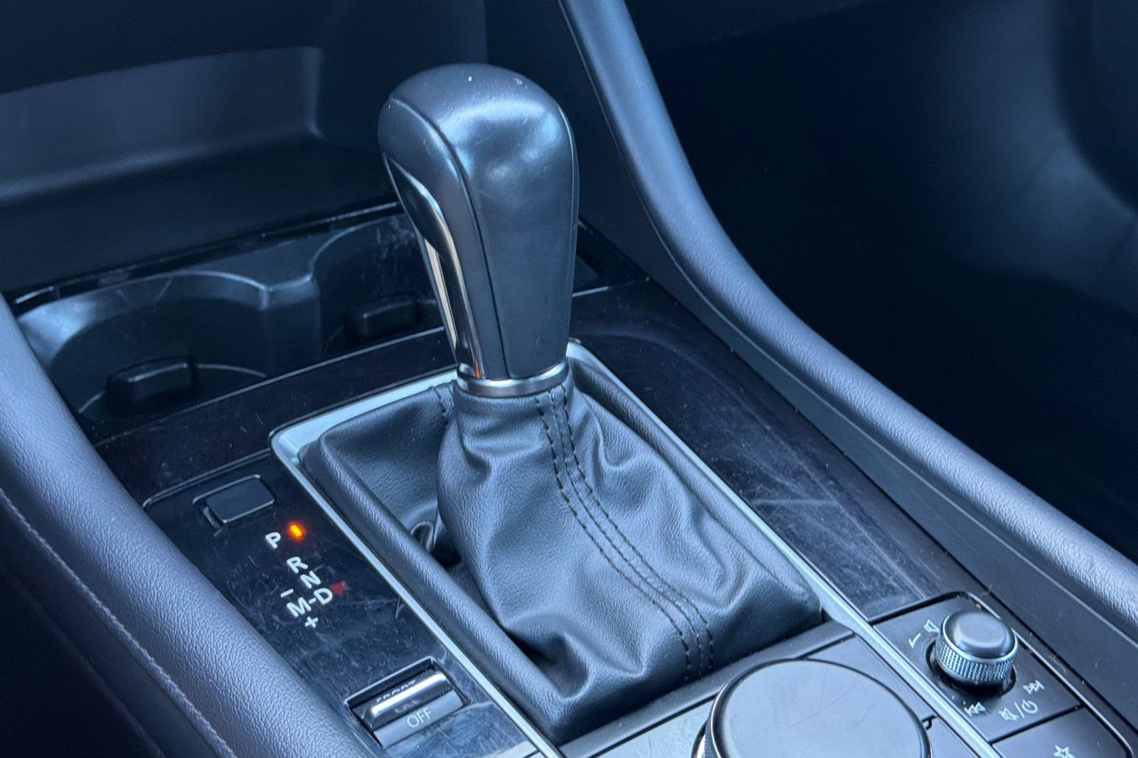 Certified 2025 MAZDA MAZDA3 s Sport FWD image 20