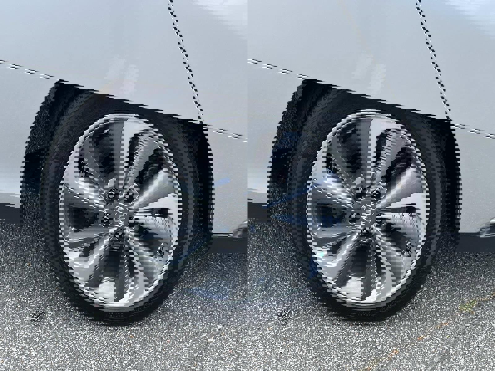 Used 2018 Honda Clarity Touring image 17