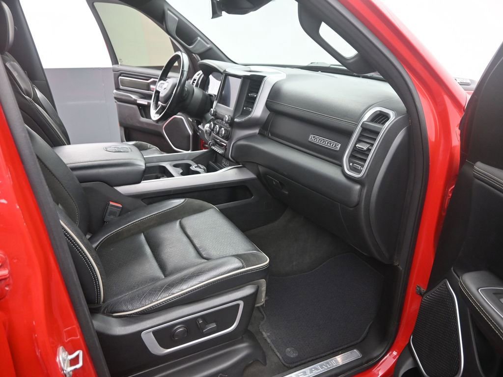 Used 2022 RAM 1500 Laramie w/ Sport Appearance Package image 17