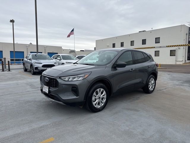 Used 2025 Ford Escape Active image 2