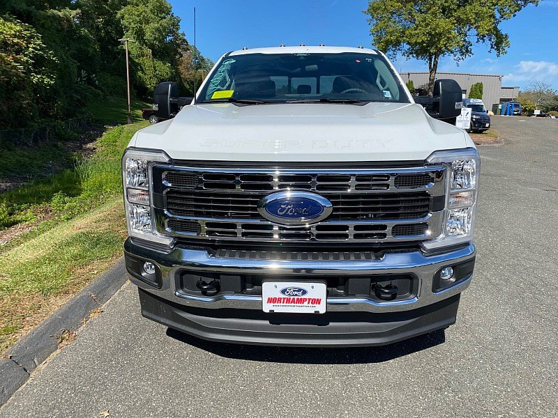 New 2026 Ford F350 XL w/ XL Chrome Package image 2