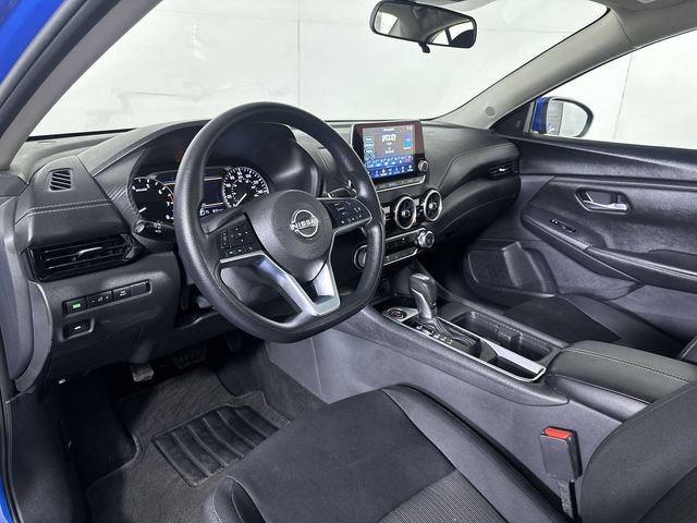 Used 2025 Nissan Sentra SV FWD image 10