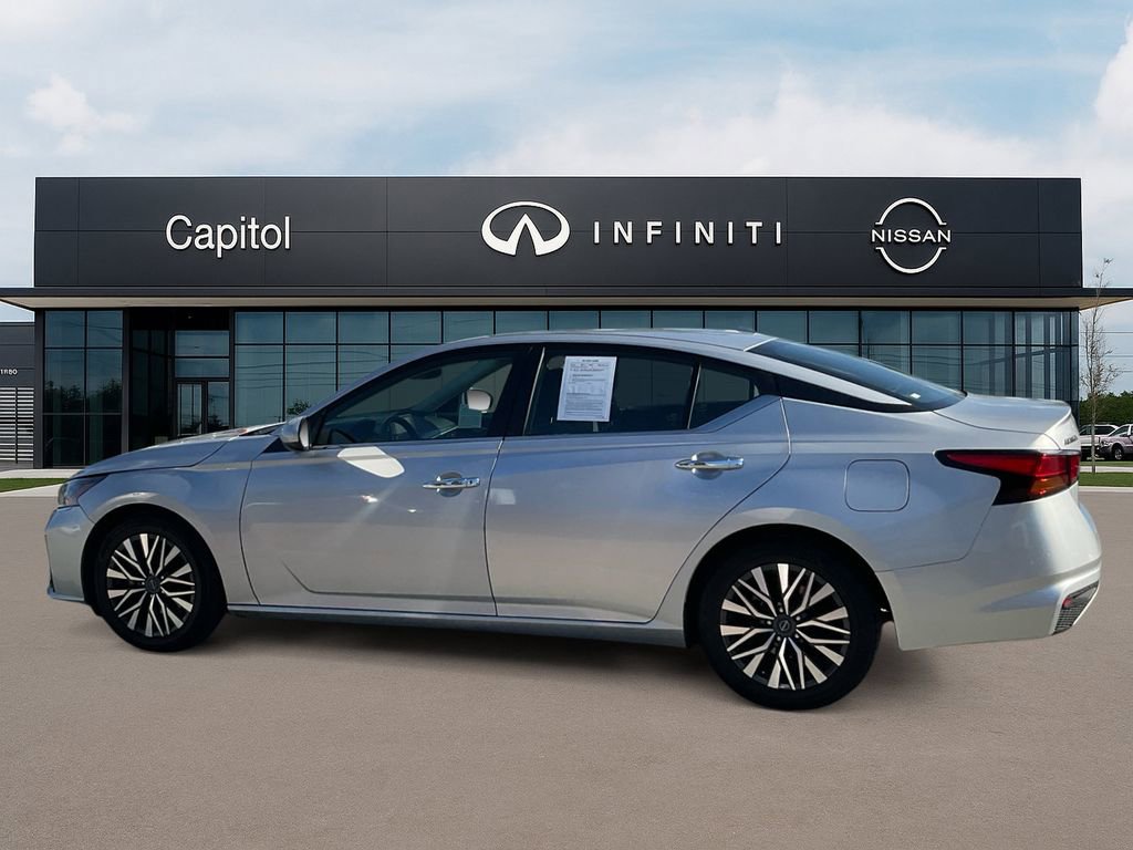 Used 2023 Nissan Altima 2.5 SV image 8