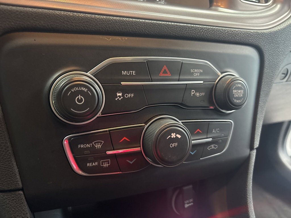 Used 2023 Dodge Charger SXT image 22