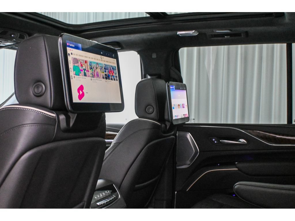 Certified 2024 Cadillac Escalade Sport Platinum w/ LPO, ONYX Package AWD/4WD image 31