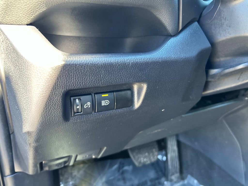 Used 2024 Toyota RAV4 LE image 19