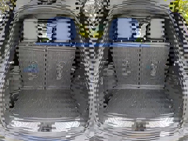 New 2026 Cadillac Vistiq Premium Luxury w/ LPO, Floor Liner Package image 12