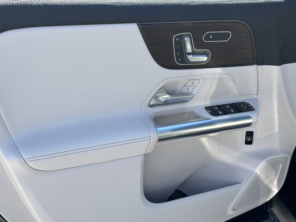 New 2026 Mercedes-Benz GLA 250 4MATIC image 11