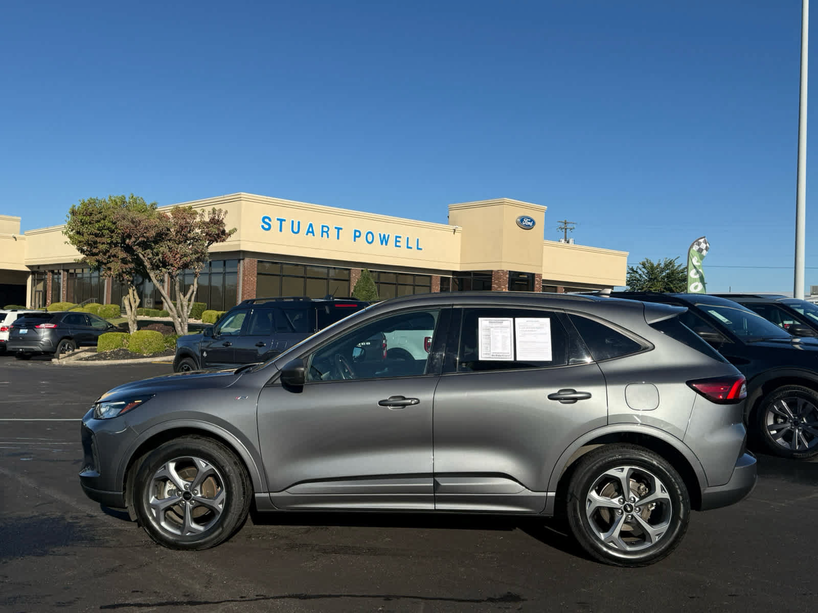 Used 2024 Ford Escape ST-Line w/ Tech Pack #1 AWD/4WD image 24