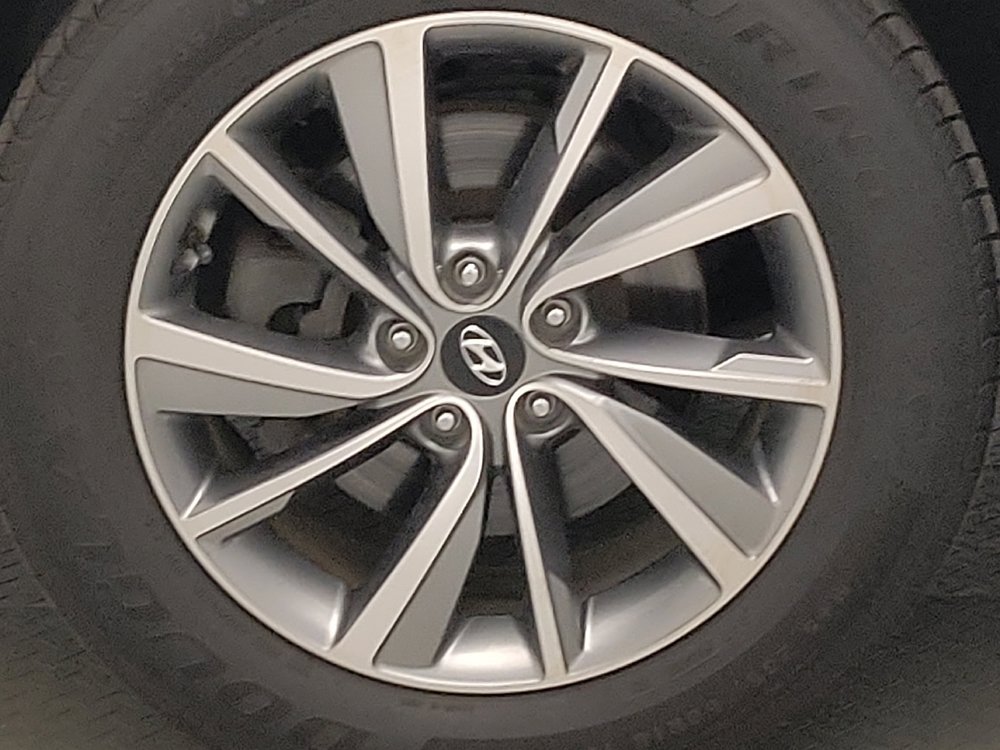 Used 2020 Hyundai Santa Fe Limited AWD/4WD image 31