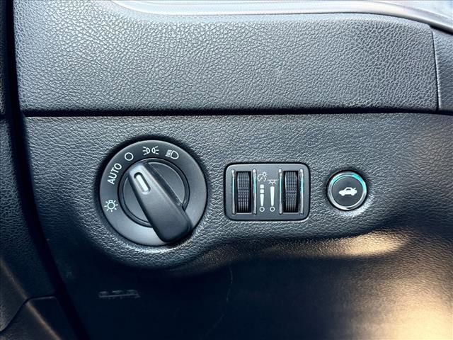 Used 2023 Dodge Charger SXT RWD image 22