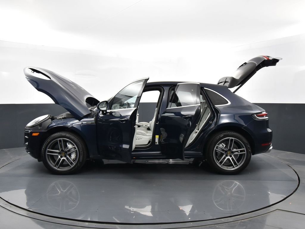 Used 2020 Porsche Macan Turbo image 45